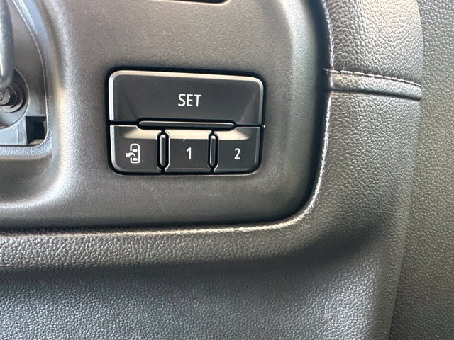 Used 2022 Chevrolet Silverado 2500 LTZ w/ Z71 Chrome Sport Edition AWD/4WD image 39