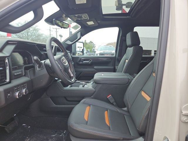 New 2026 GMC Sierra 3500 AT4 w/ AT4 Premium Plus Package image 17