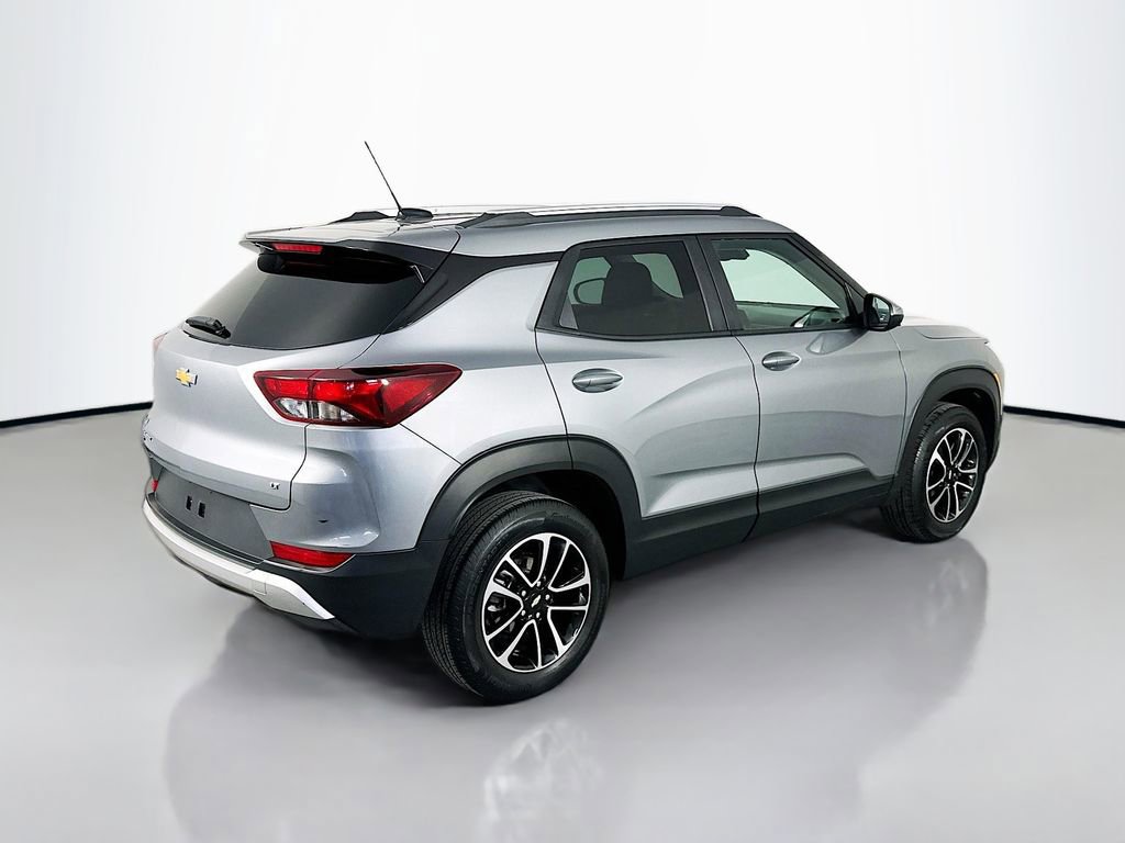 Used 2025 Chevrolet TrailBlazer LT AWD/4WD image 7