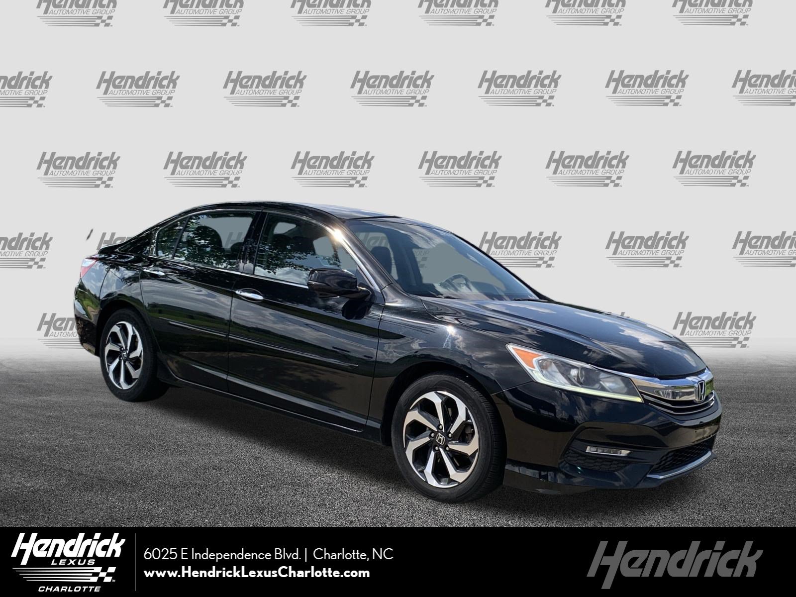 Used 2017 Honda Accord EX-L image 1