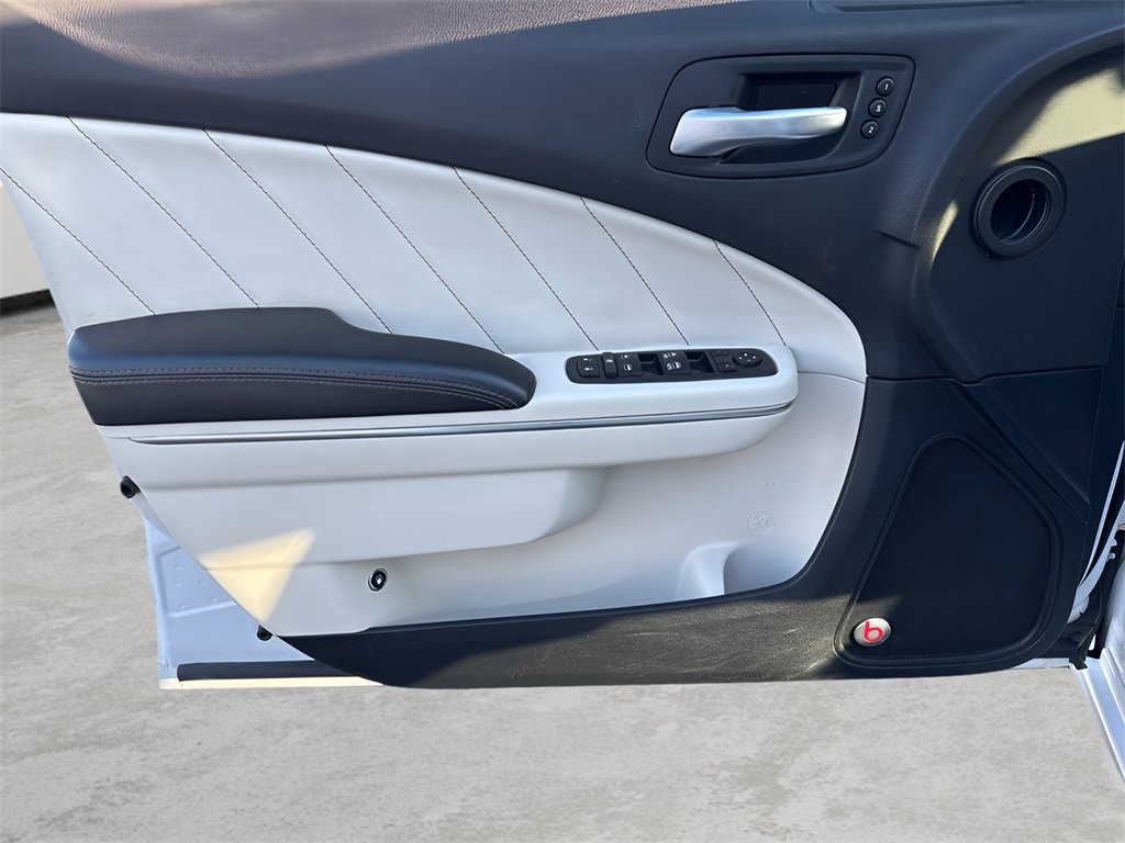 Used 2016 Dodge Charger SXT w/ AWD Plus Group image 20