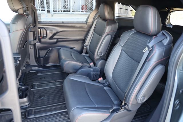New 2026 Toyota Sienna XSE image 14