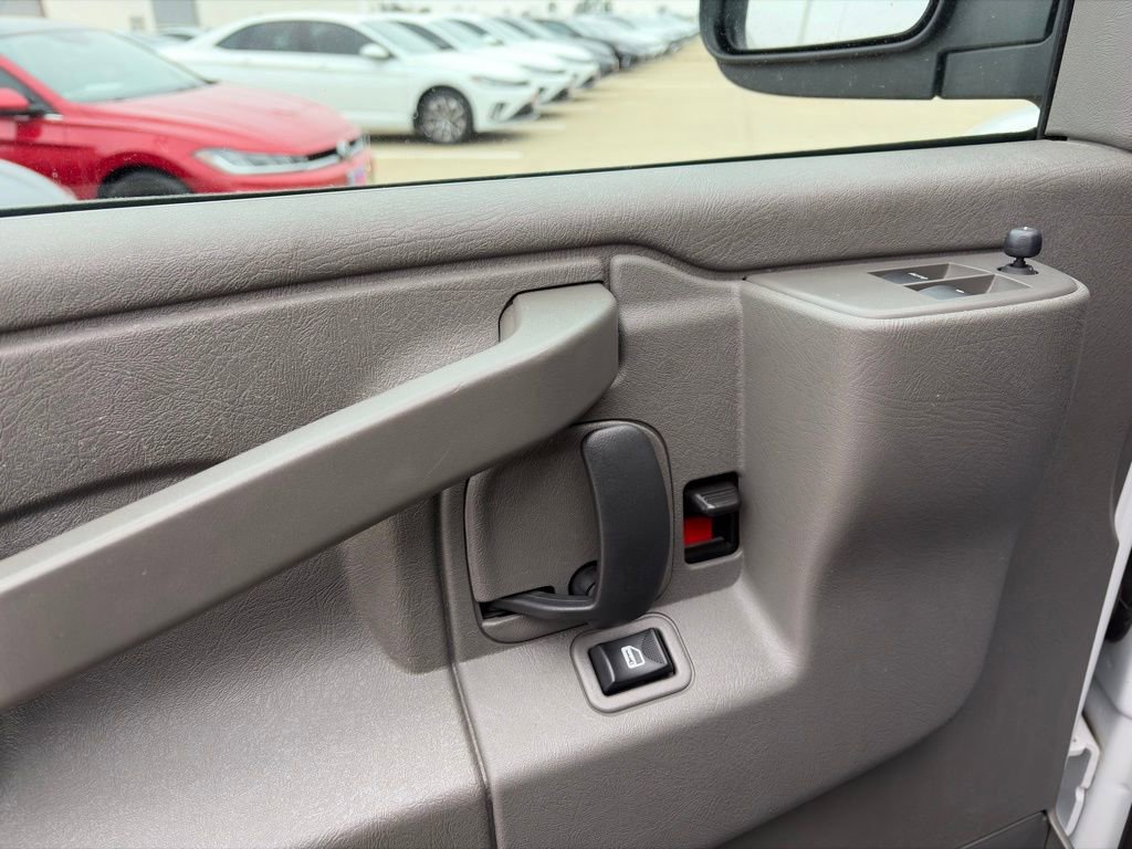Used 2023 Chevrolet Express 3500 LS image 15