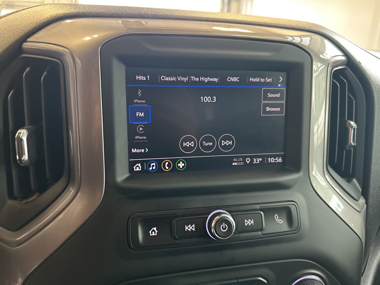 Used 2024 Chevrolet Silverado 2500 Custom w/ Custom Value Package image 25