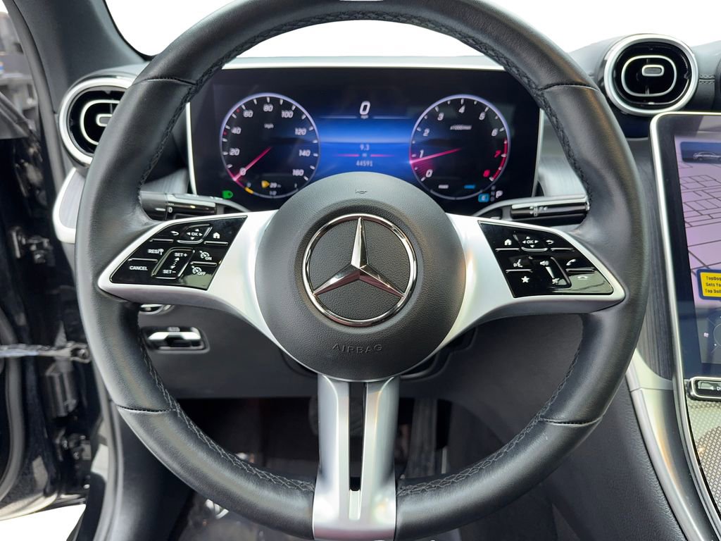 Used 2024 Mercedes-Benz GLC 300 4MATIC image 24