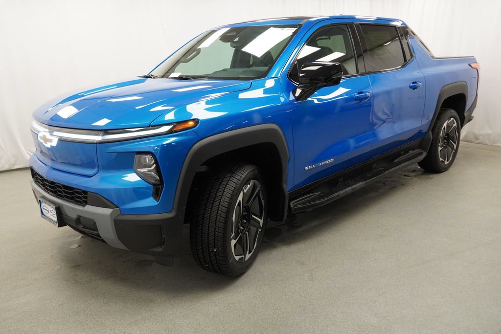 New 2026 Chevrolet Silverado EV LT AWD/4WD image 3