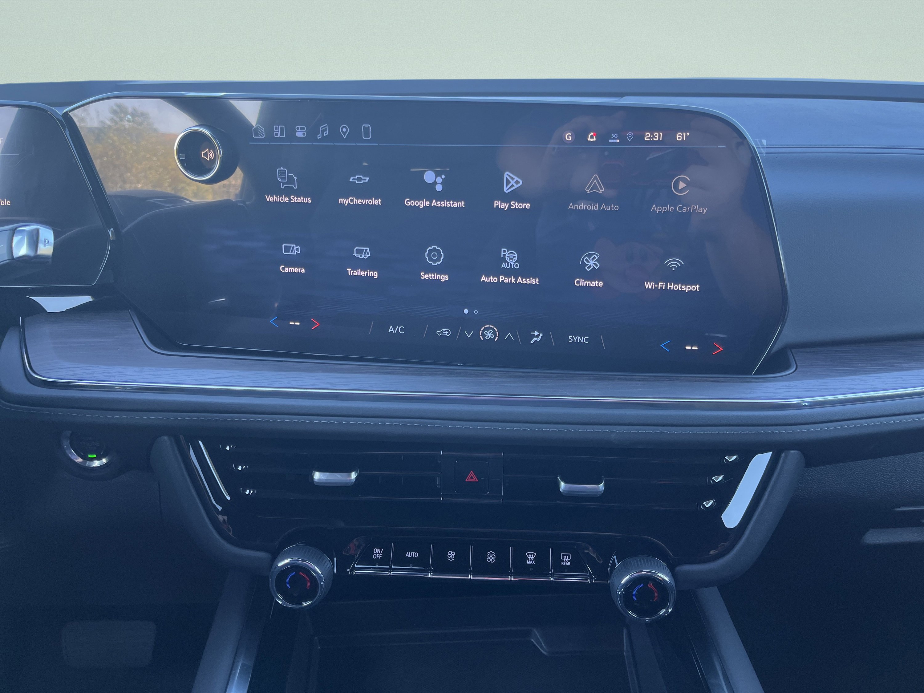 New 2026 Chevrolet Suburban LS image 27