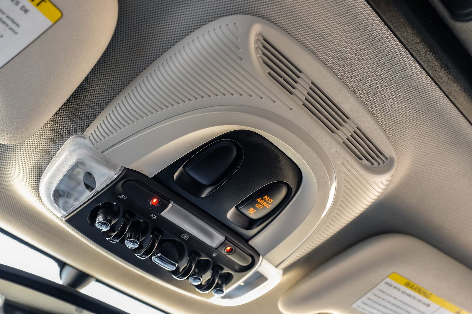 Used 2015 MINI Cooper S image 21