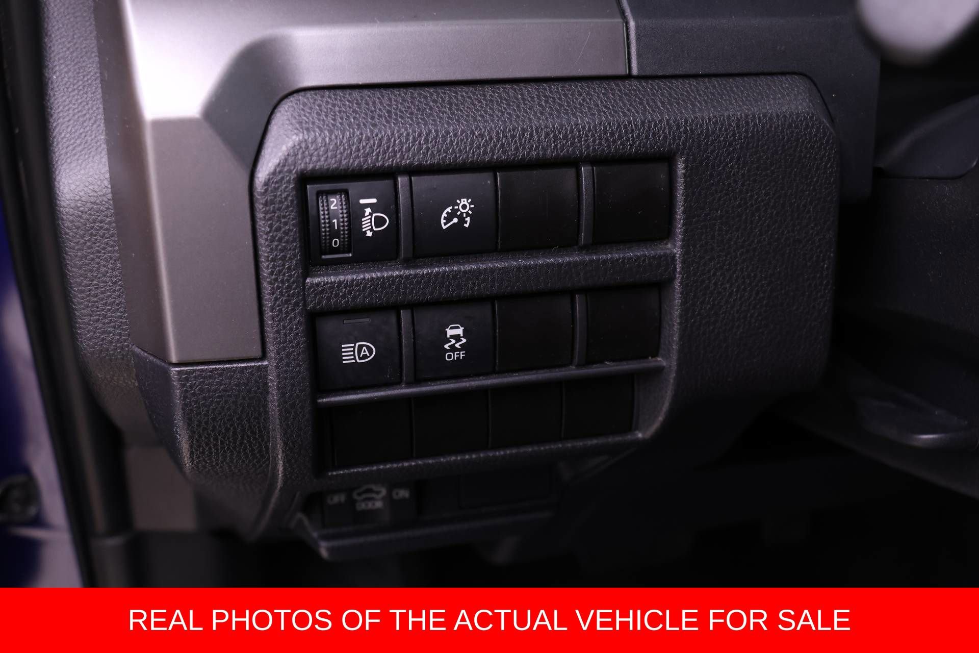 Used 2024 Toyota Tacoma SR5 image 15