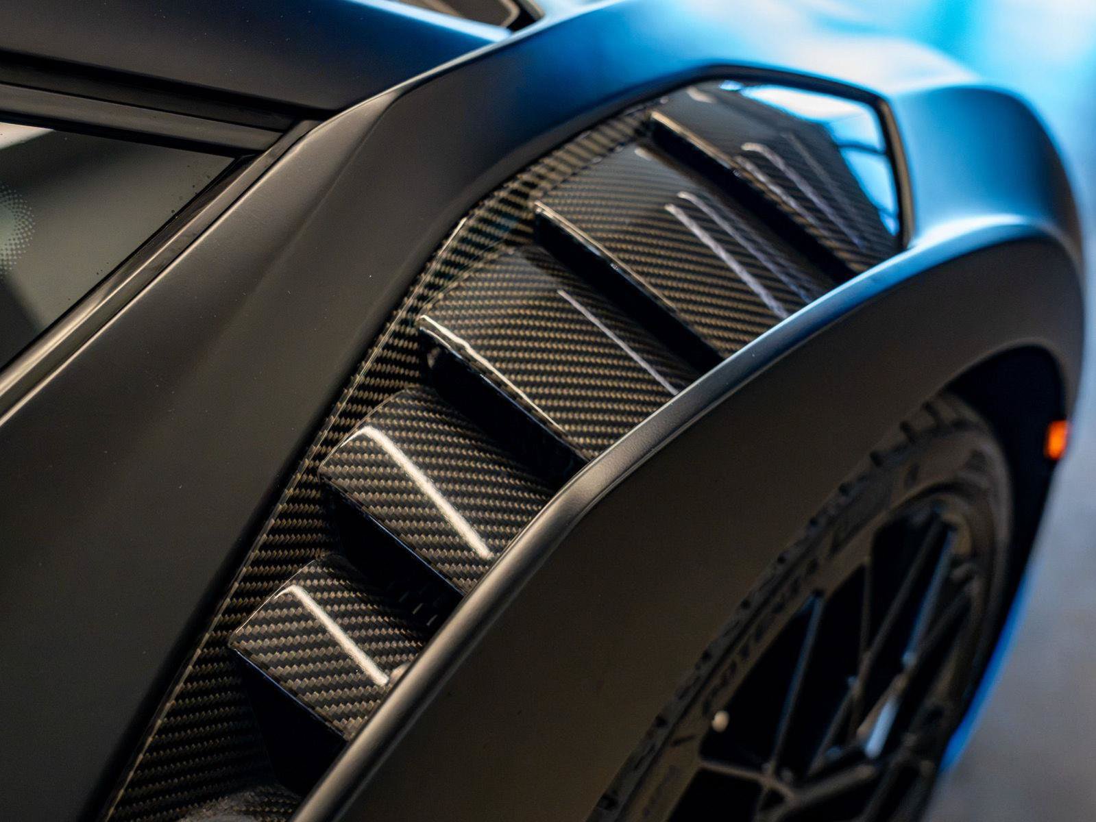 Used 2024 Lamborghini Huracan STO RWD image 31