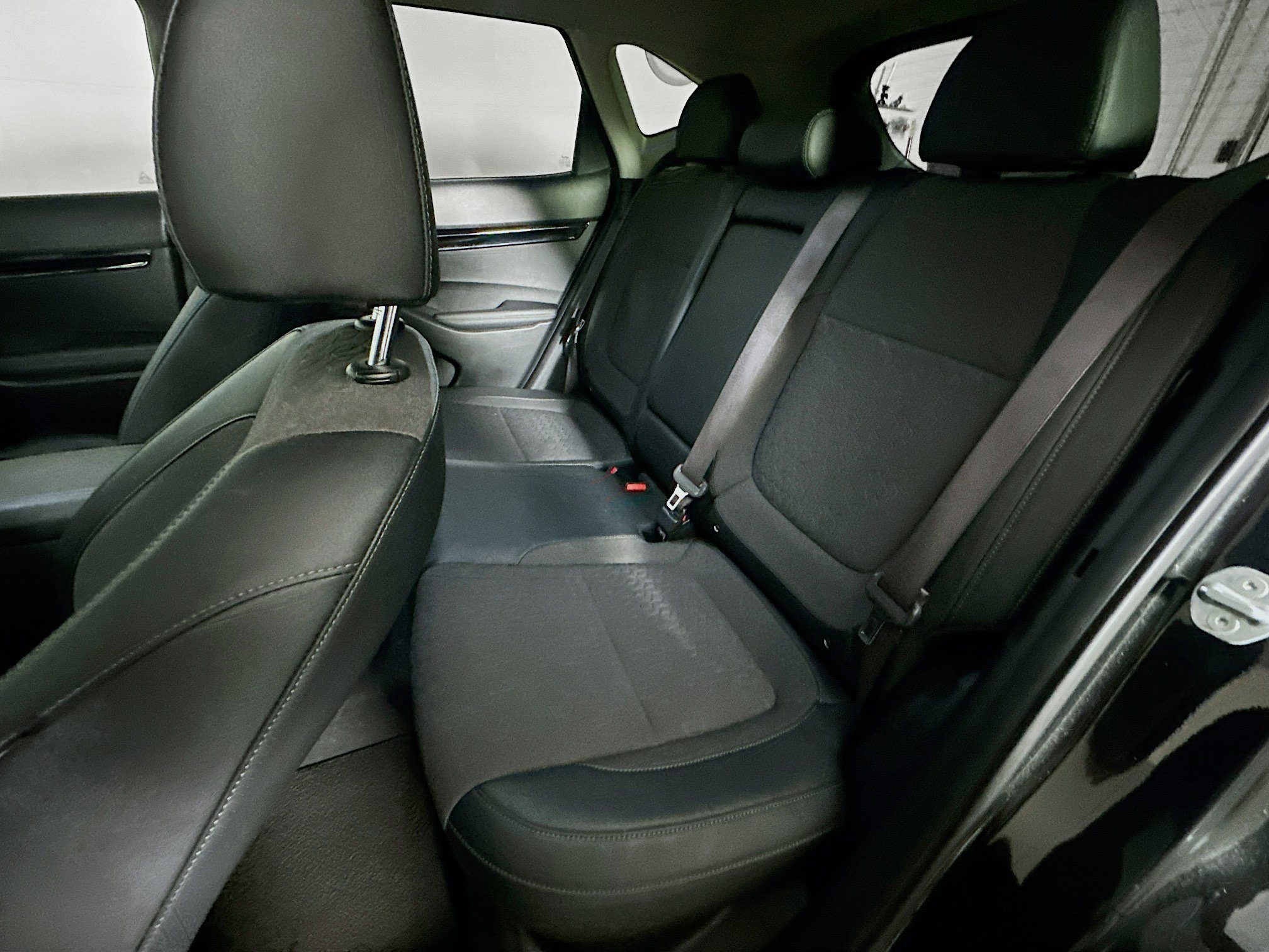 Used 2025 Kia Seltos S image 27