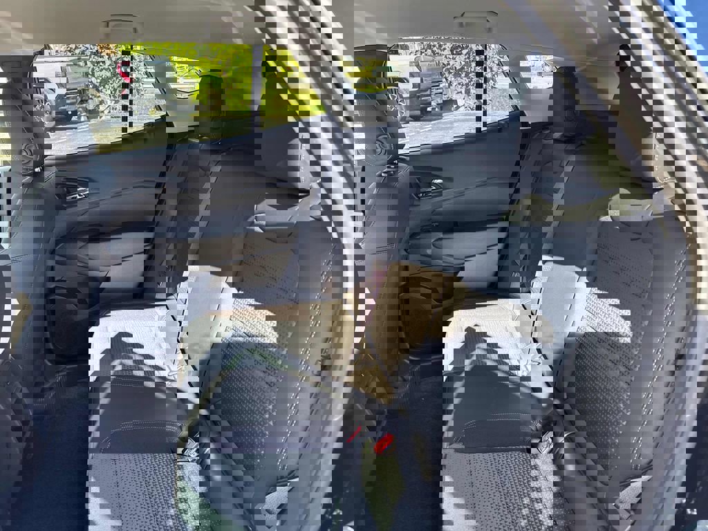 New 2026 Chevrolet Trax LT w/ Driver Confidence Package image 36