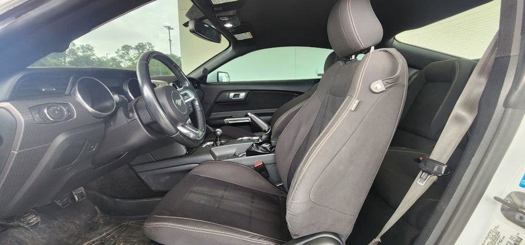 Used 2018 Ford Mustang GT w/ GT Performance Package RWD image 15