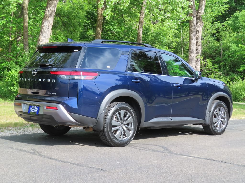 Used 2024 Nissan Pathfinder SV AWD/4WD image 3