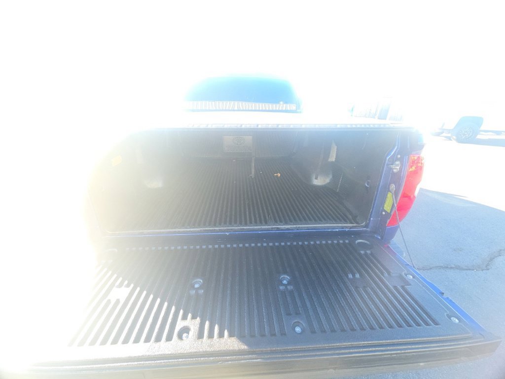 Used 2014 Toyota Tundra SR5 w/ TRD Off Road Package AWD/4WD image 10