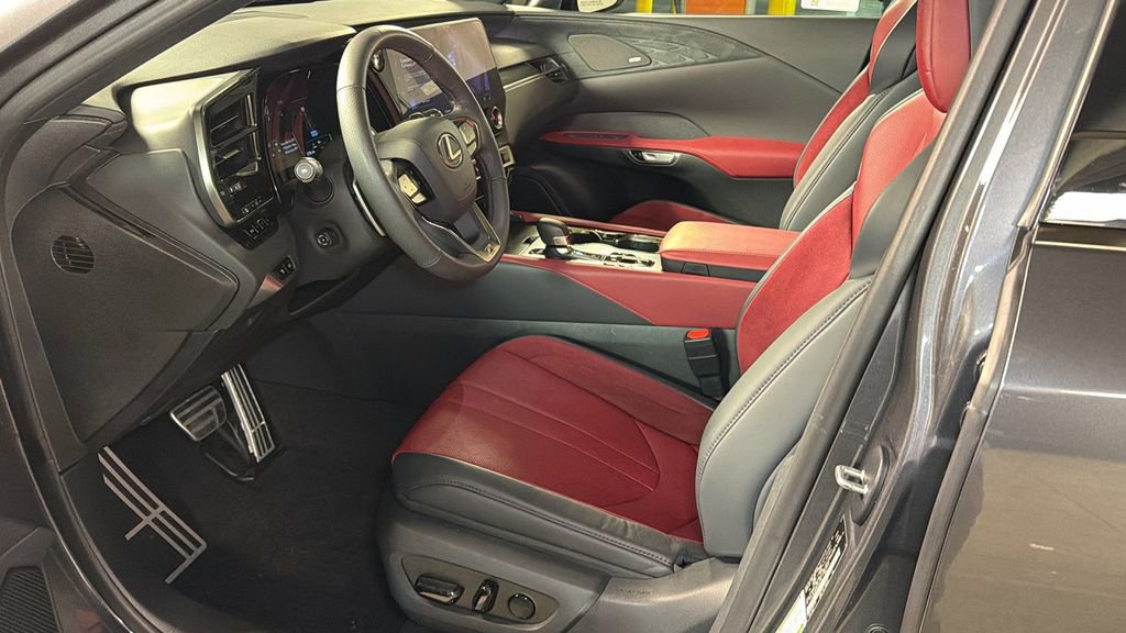 Certified 2025 Lexus RX 500h F Sport w/ Convenience Package image 23