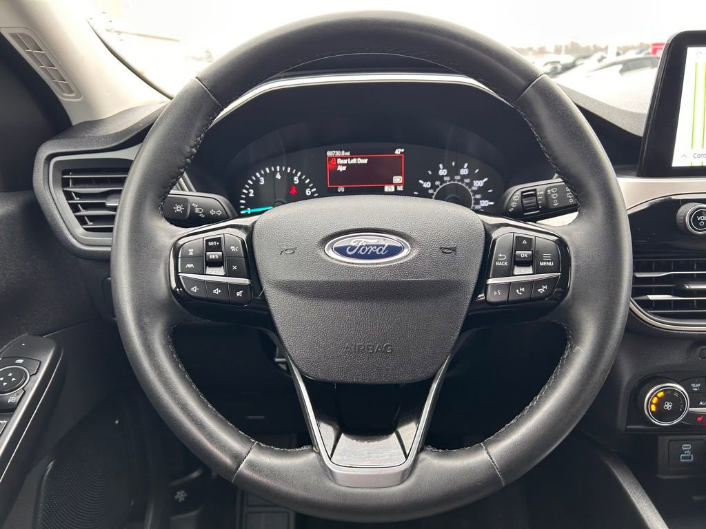 Used 2022 Ford Escape SE w/ Cold Weather Package image 11
