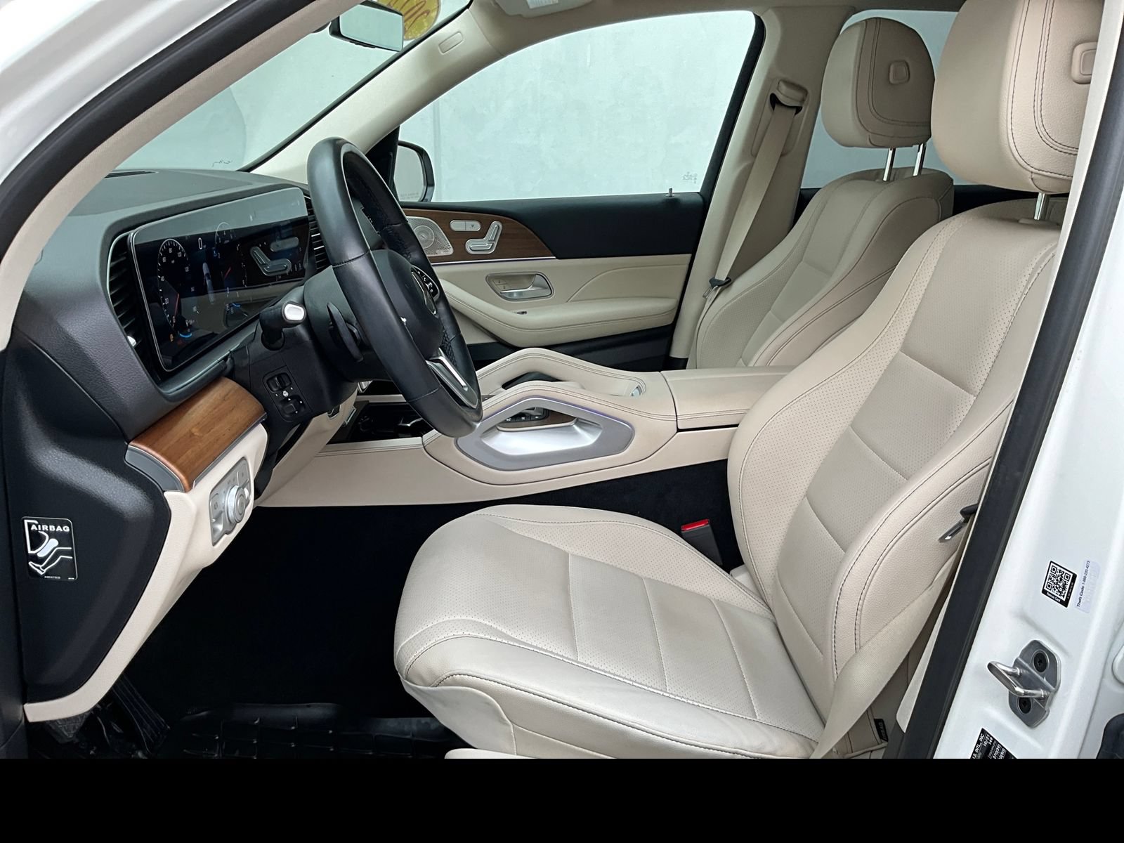 Used 2022 Mercedes-Benz GLE 350 4MATIC image 2