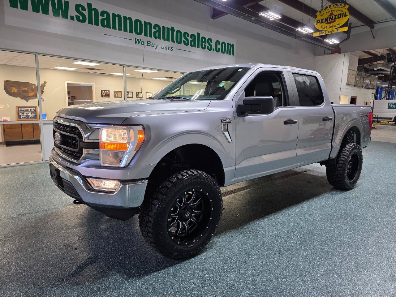 Used 2021 Ford F150 XLT AWD/4WD image 2