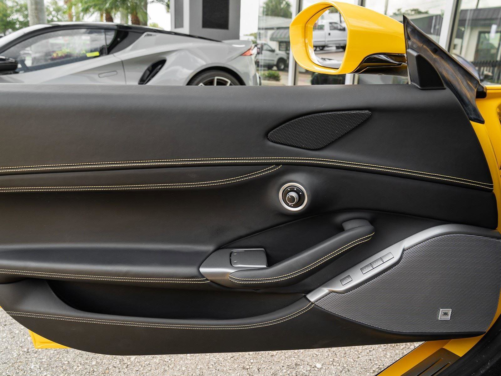 Used 2022 Ferrari Portofino M image 30