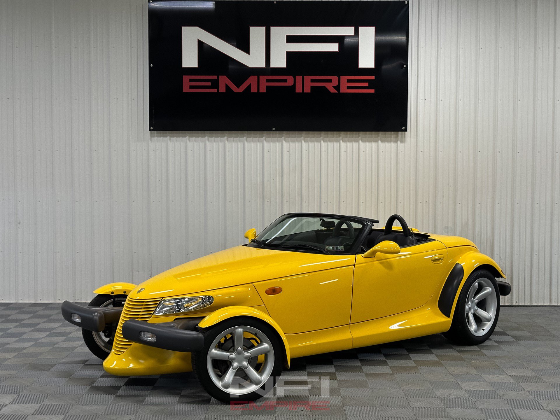 Used 1999 Plymouth Prowler RWD image 1