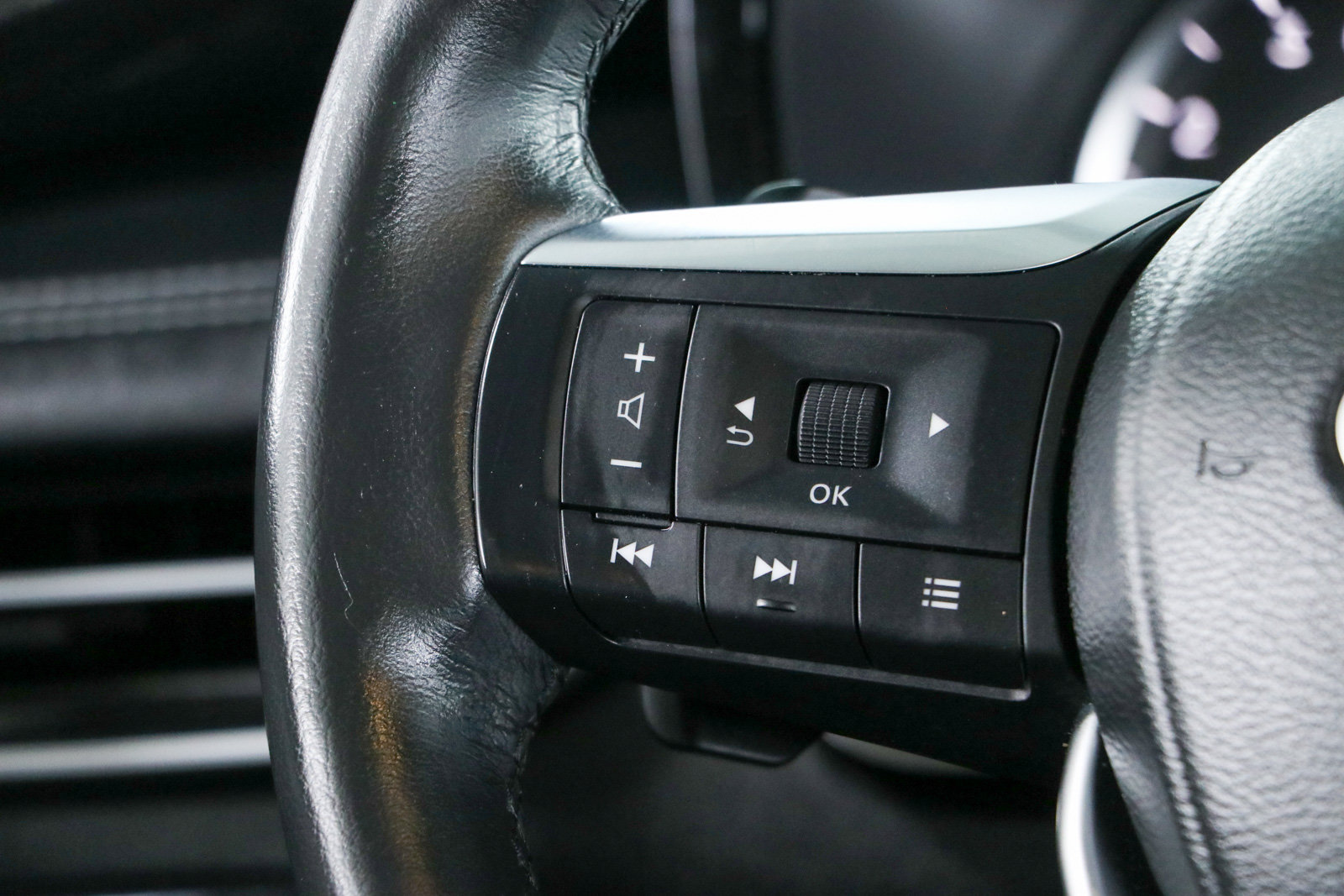 Used 2023 INFINITI QX60 Pure FWD image 13