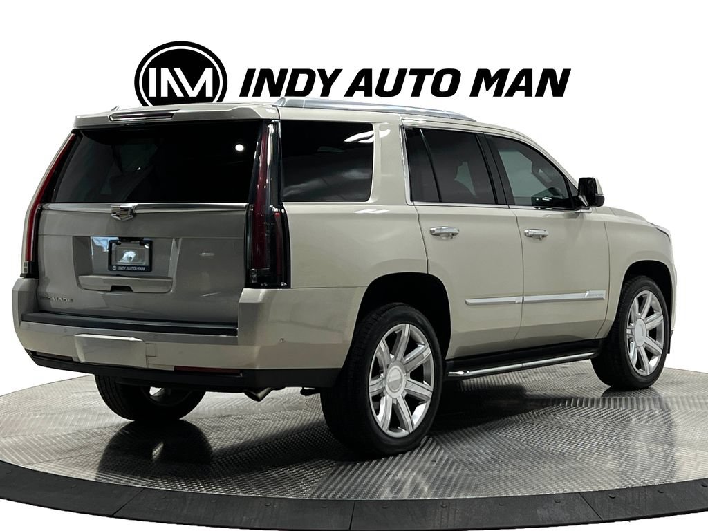Used 2017 Cadillac Escalade Luxury AWD/4WD image 4
