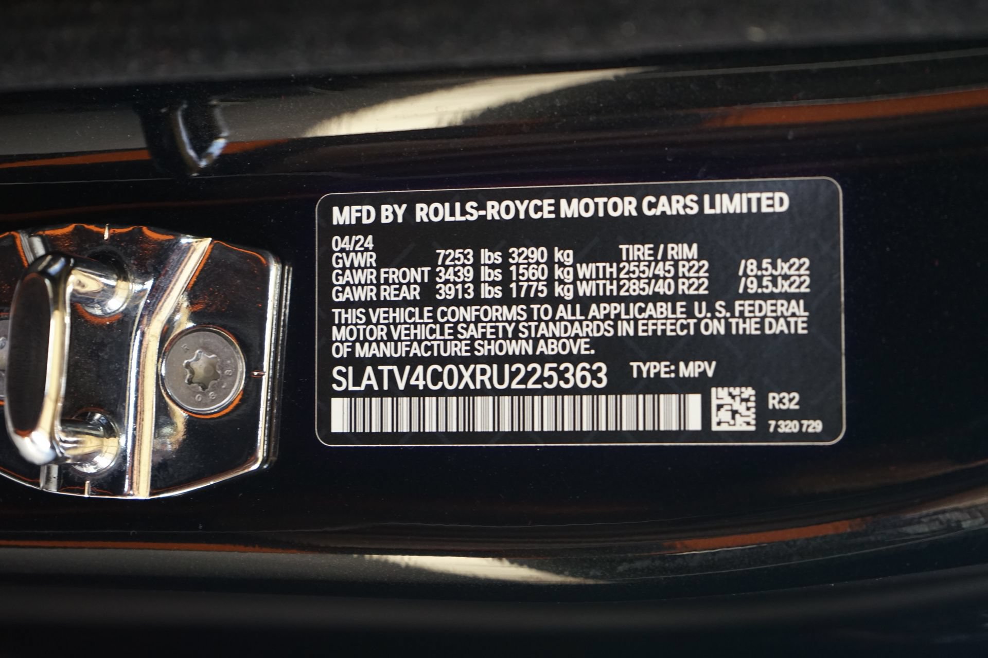 Used 2024 Rolls-Royce Cullinan AWD/4WD image 40