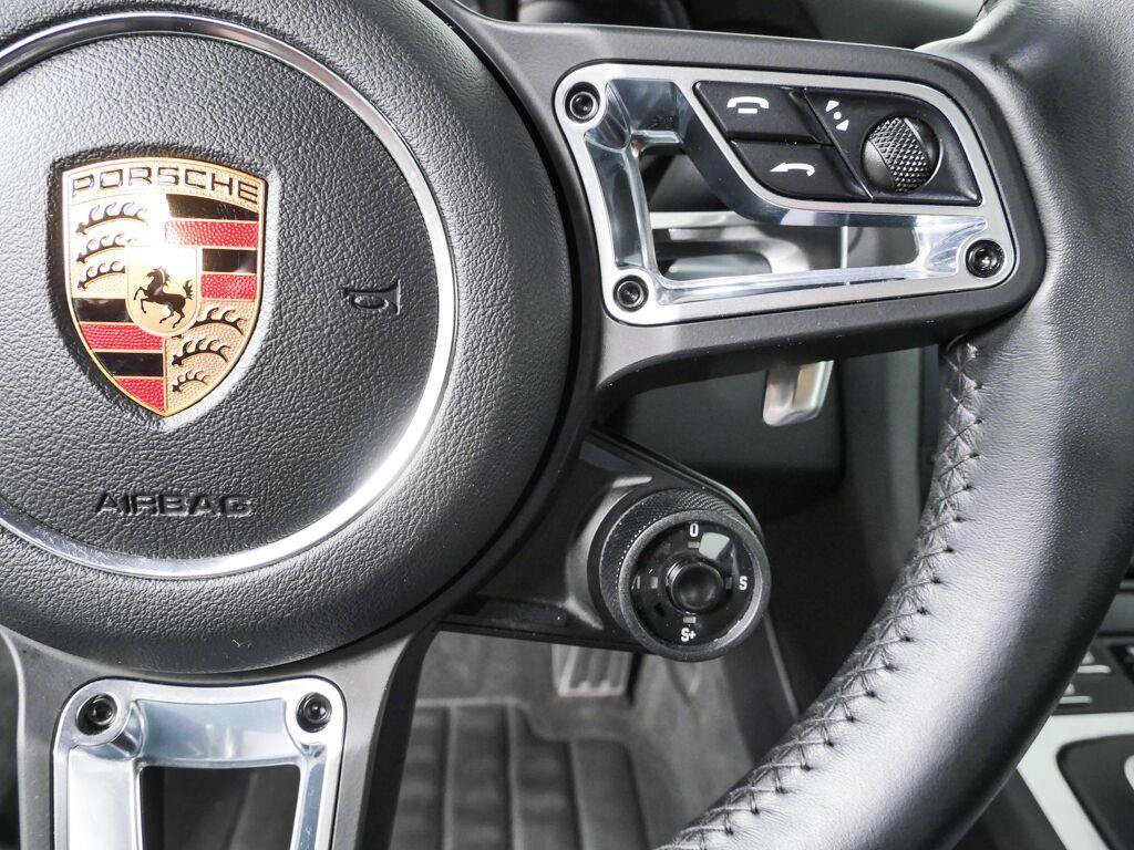 Certified 2018 Porsche 911 Carrera S RWD image 11
