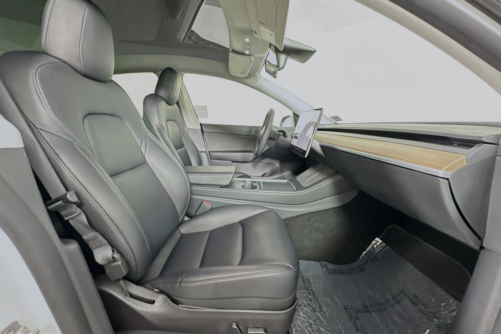 Used 2021 Tesla Model Y Long Range image 8