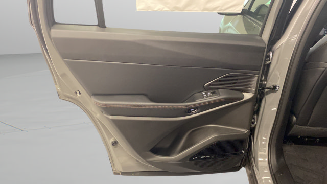 New 2026 Jeep Cherokee Overland AWD/4WD image 28