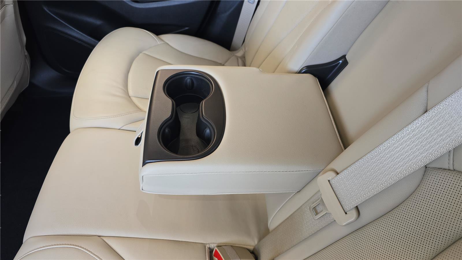 Used 2020 Buick Envision Premium w/ Driver Confidence Package AWD/4WD image 16