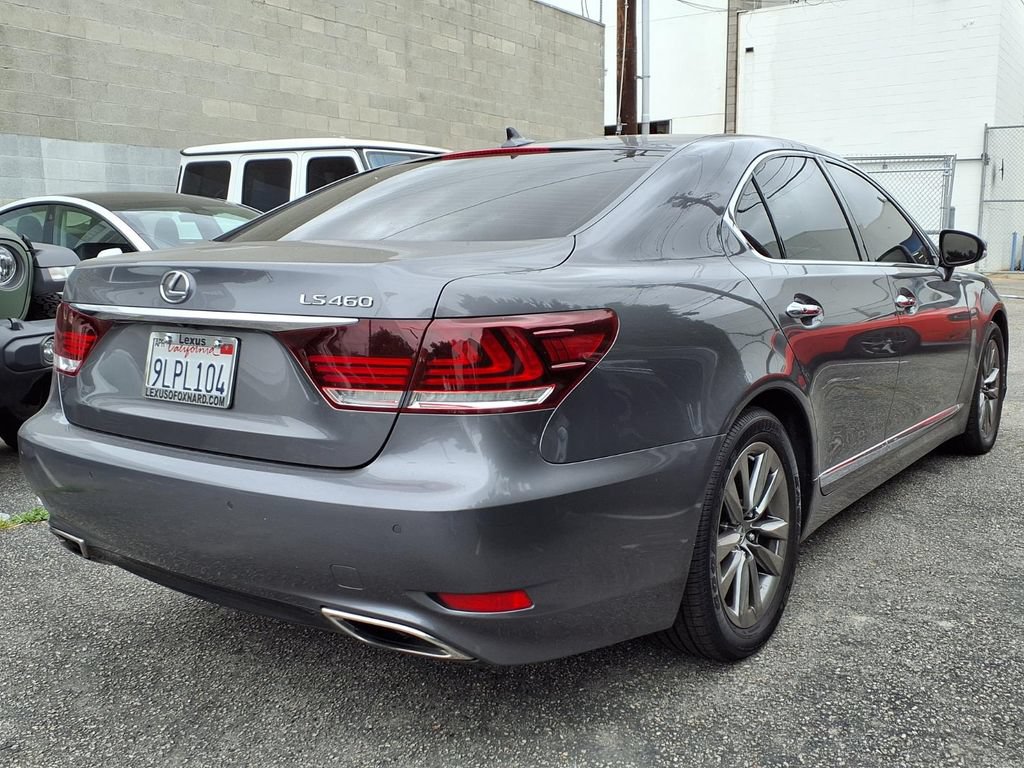 Used 2013 Lexus LS 460 w/ Comfort Pkg RWD image 10
