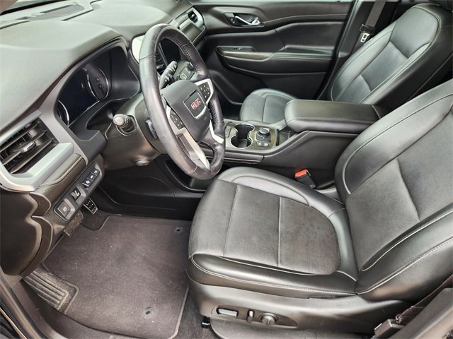 Used 2021 GMC Acadia SLT w/ Elevation Edition image 8