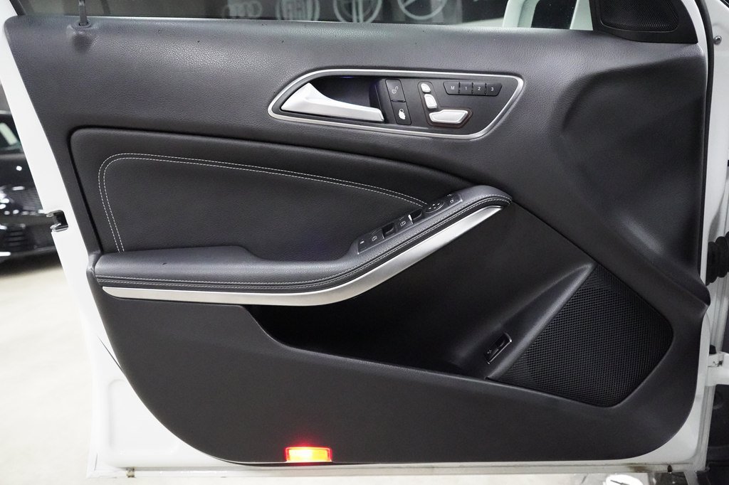 Used 2019 Mercedes-Benz GLA 250 w/ Convenience Package image 9