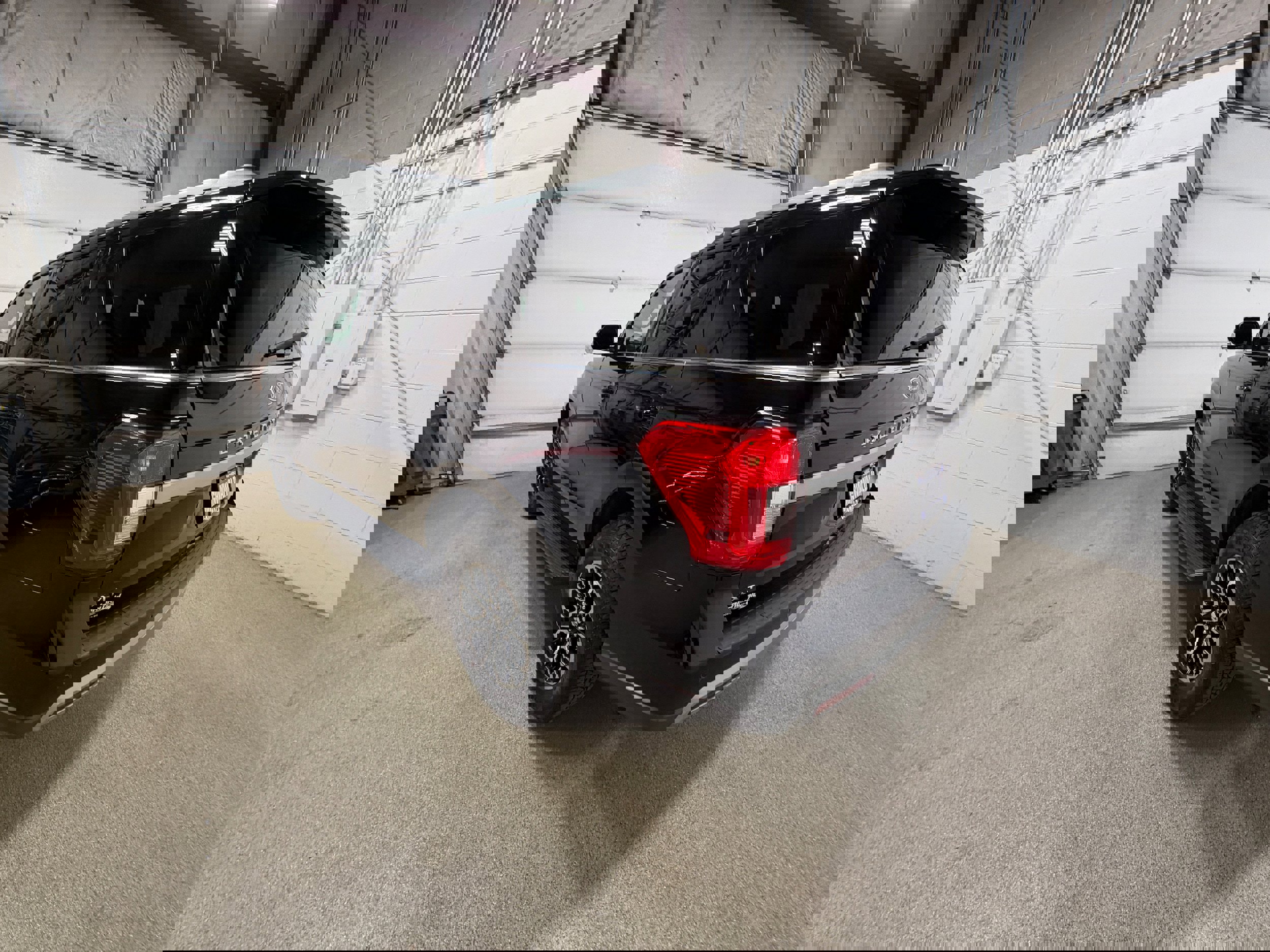 Certified 2024 Ford Expedition XLT image 7