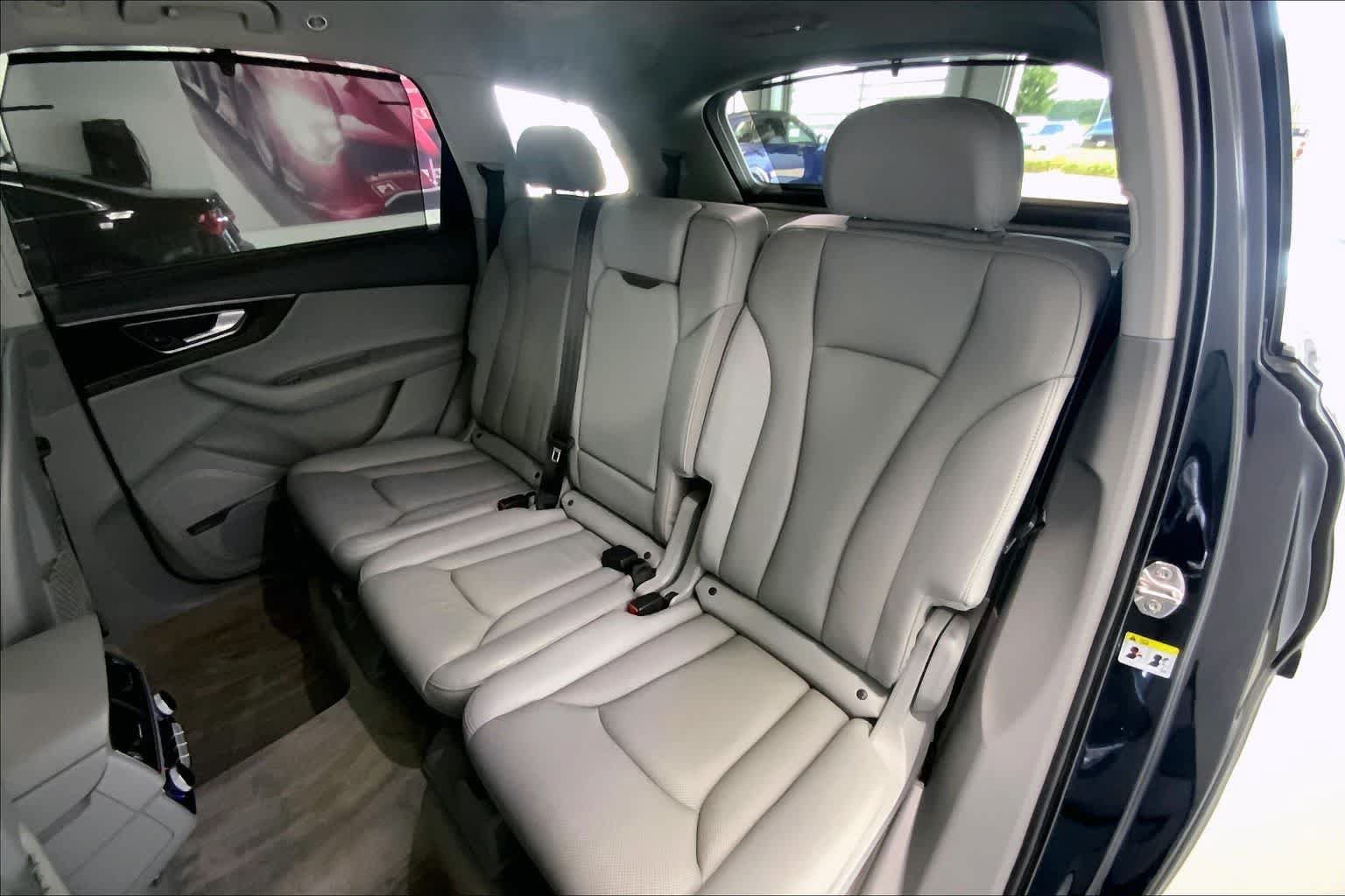 Used 2018 Audi Q7 3.0T Prestige AWD/4WD image 25