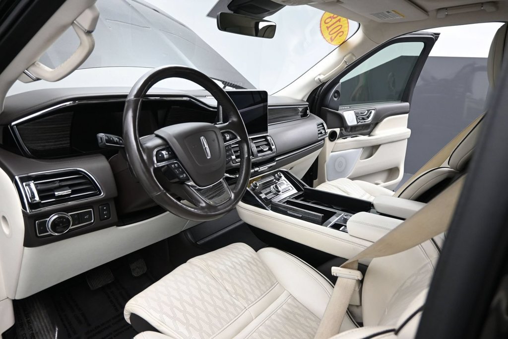 Used 2018 Lincoln Navigator Black Label AWD/4WD image 18