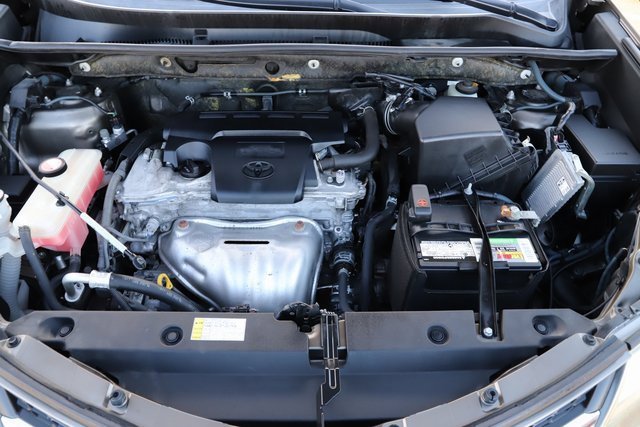 Used 2015 Toyota RAV4 XLE image 9