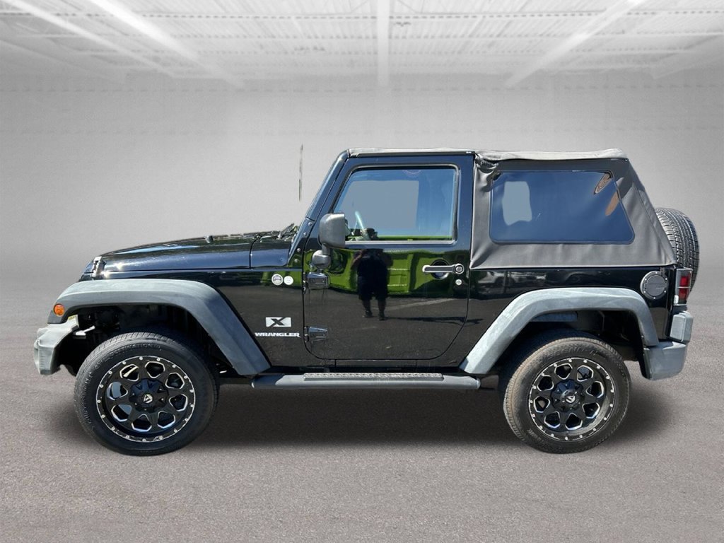Used 2008 Jeep Wrangler X w/ Black Appearance Group AWD/4WD image 2