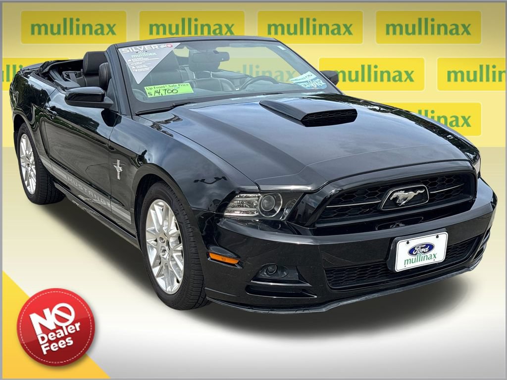 Used 2013 Ford Mustang Premium RWD image 1