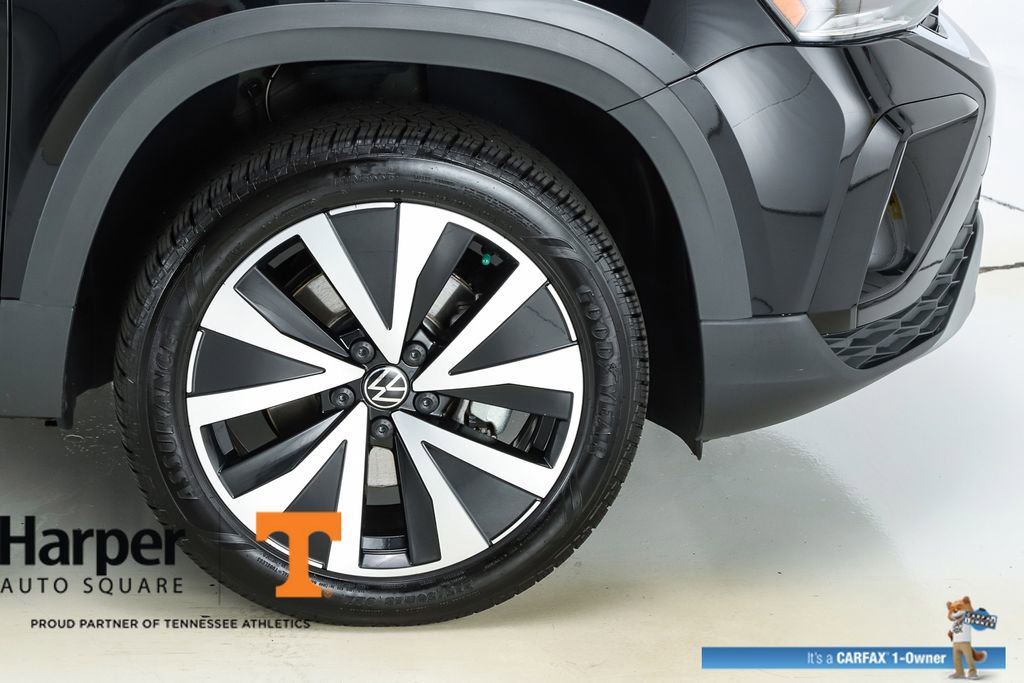Used 2024 Volkswagen Taos SE FWD image 14