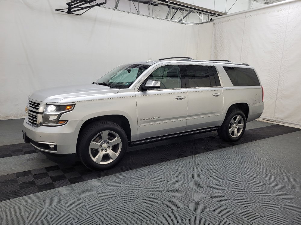 Used 2019 Chevrolet Suburban Premier AWD/4WD image 2