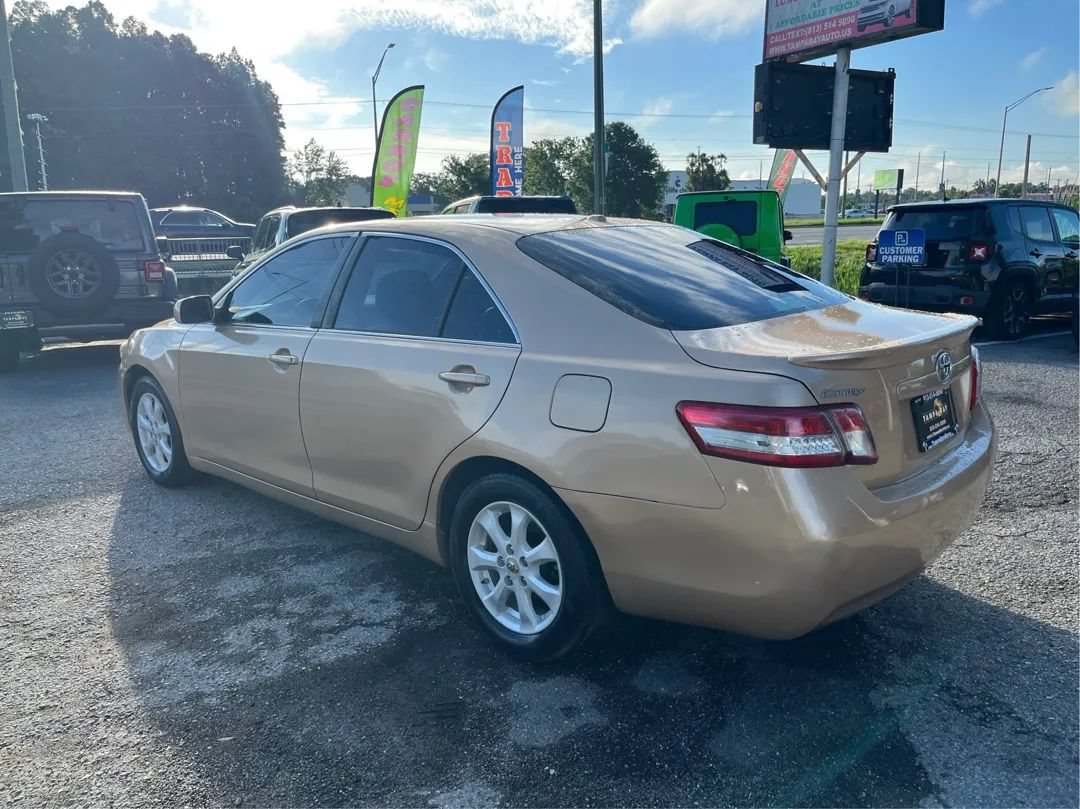 Used 2011 Toyota Camry LE w/ LE Extra-Value Pkg FWD image 7