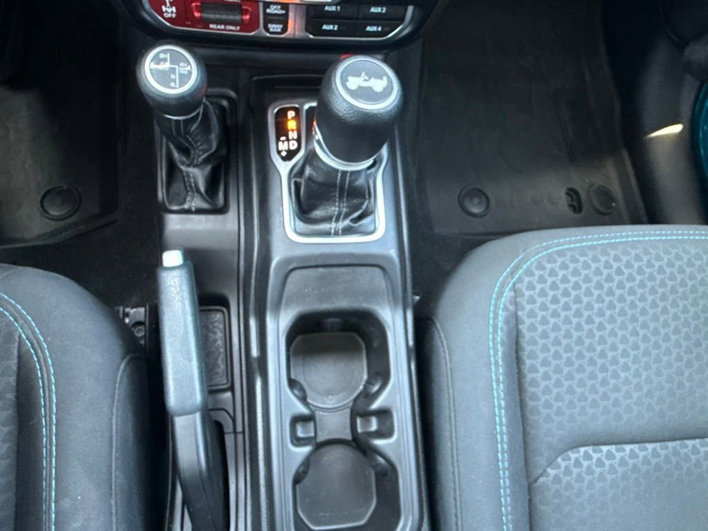 Used 2024 Jeep Wrangler Unlimited Rubicon 4xe AWD/4WD image 24