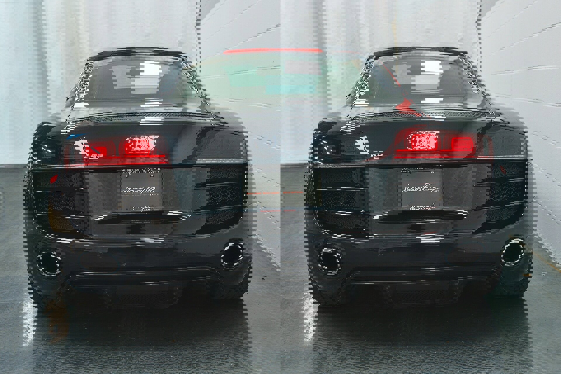 Used 2011 Audi R8 V10 image 22