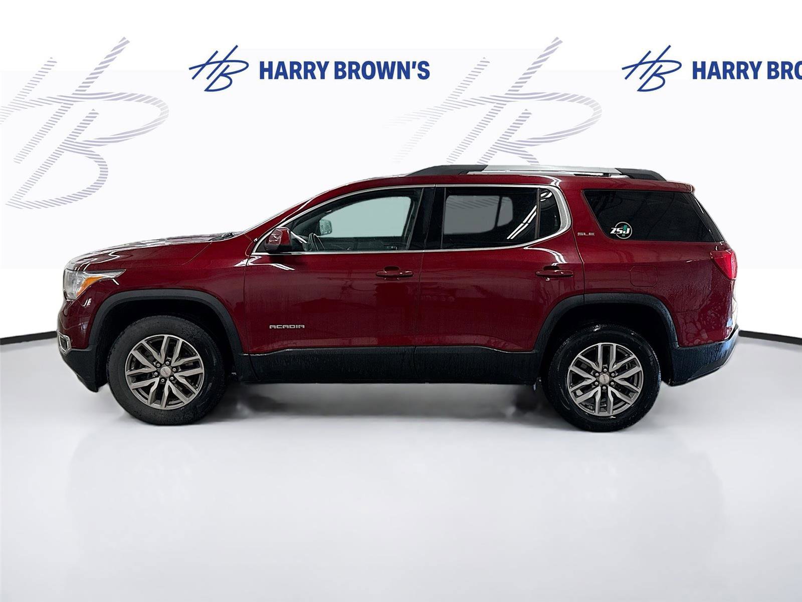 Used 2017 GMC Acadia SLE image 8