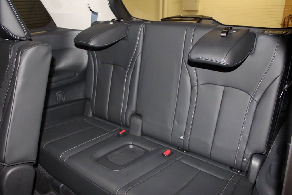 Certified 2026 INFINITI QX60 Luxe w/ Family Package AWD/4WD image 40