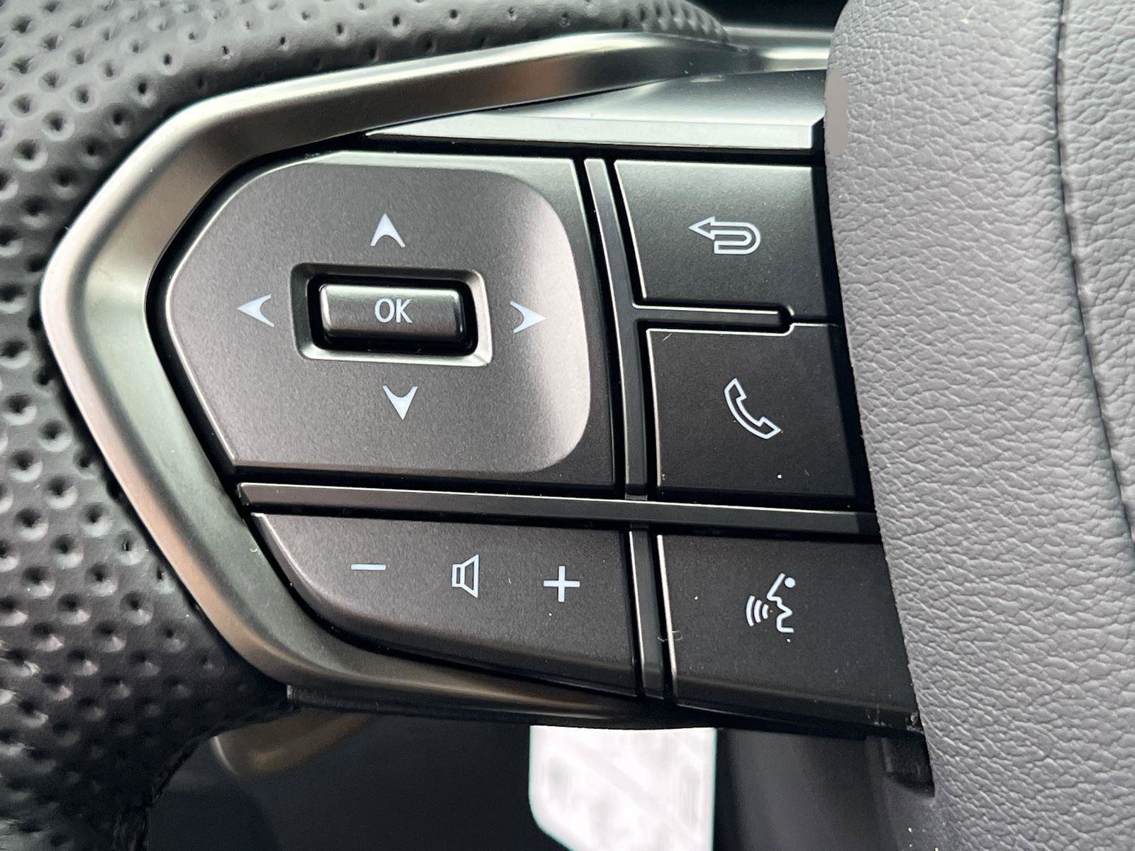 New 2026 Lexus TX 500h AWD image 19