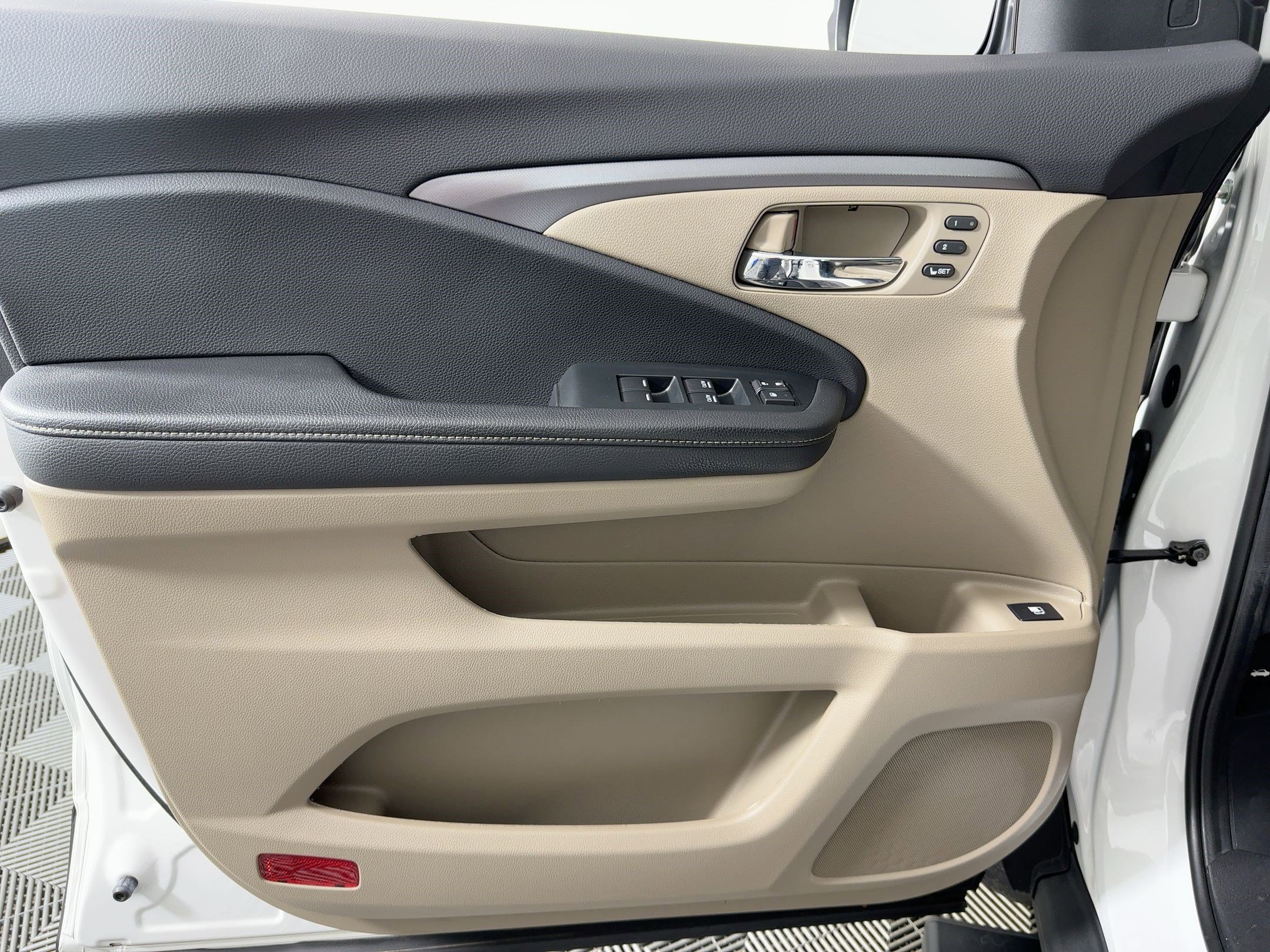 Used 2023 Honda Ridgeline RTL image 12